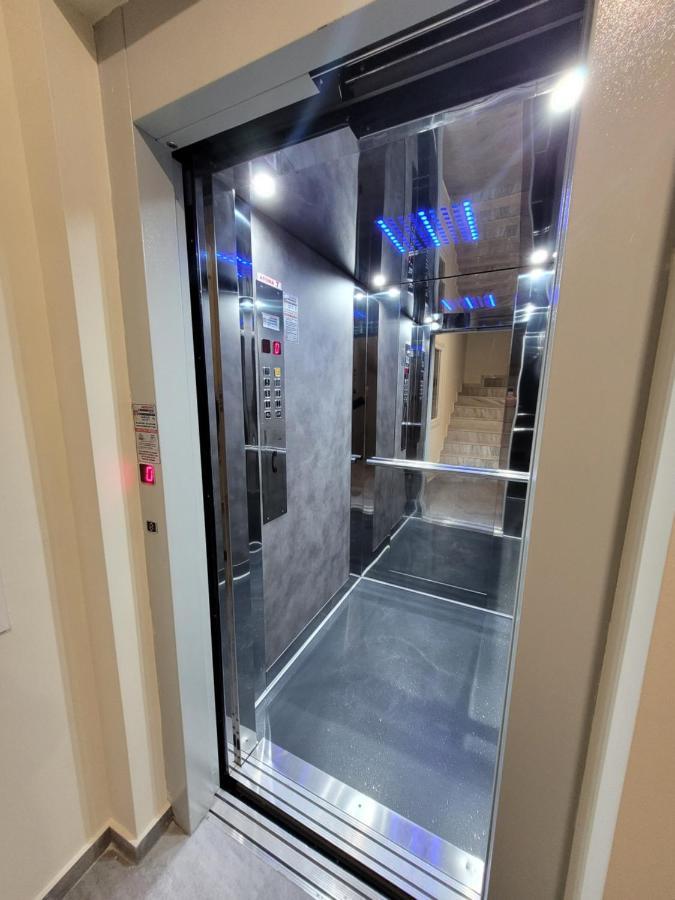 8 Blocks Apartments Alexandroupoli Bagian luar foto