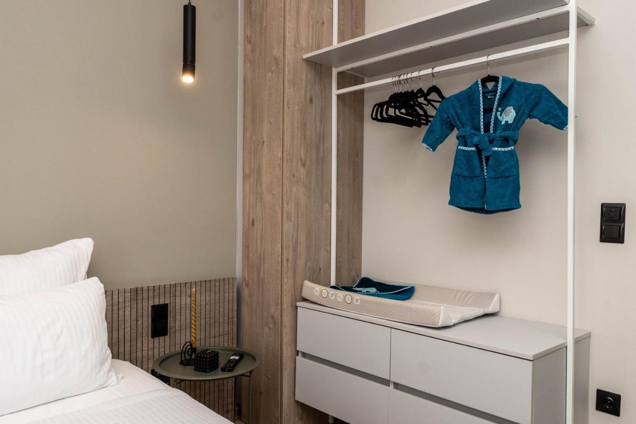 8 Blocks Apartments Alexandroupoli Bagian luar foto