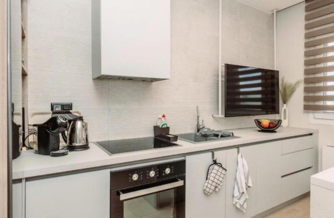 8 Blocks Apartments Alexandroupoli Bagian luar foto