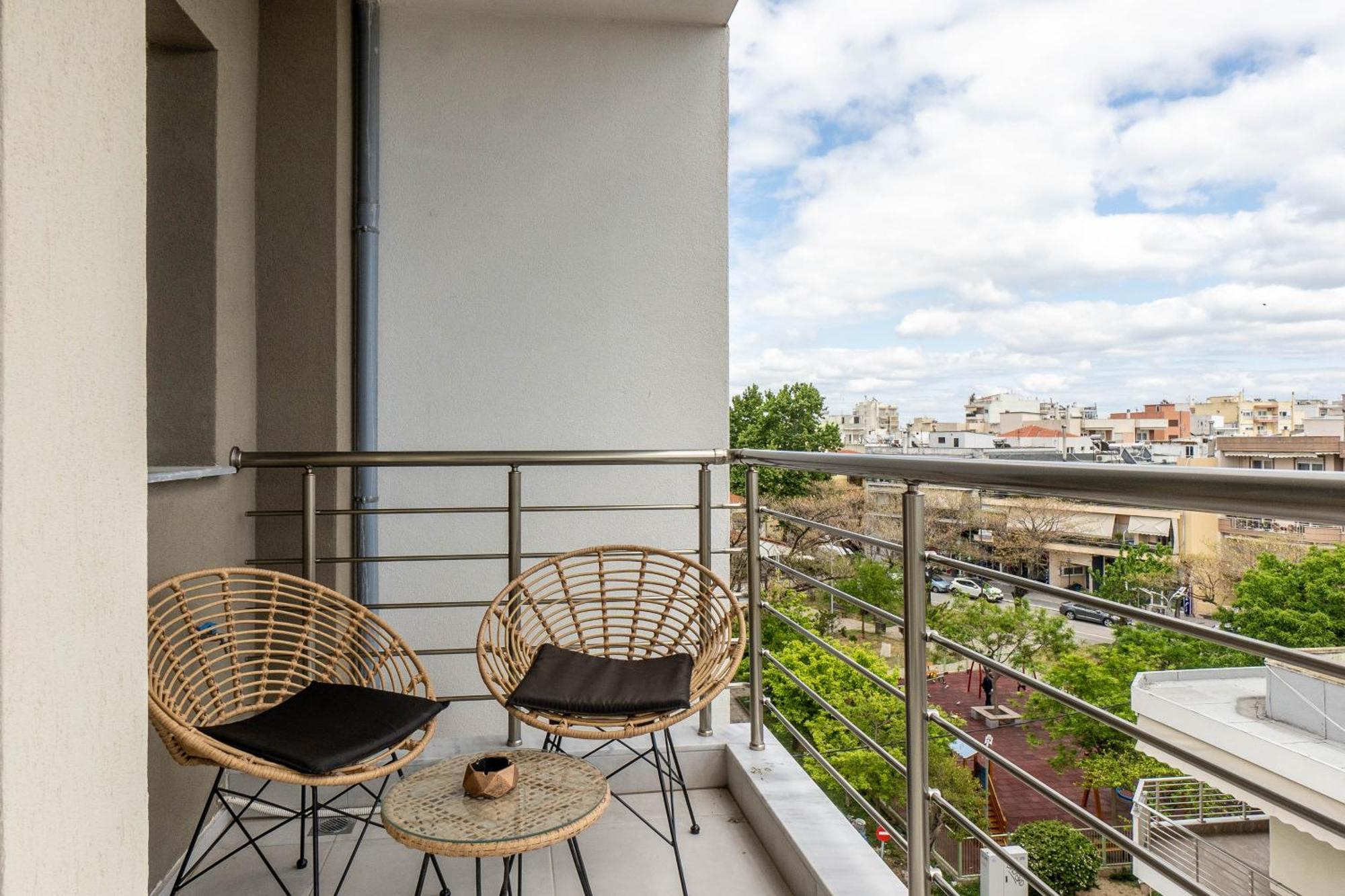 8 Blocks Apartments Alexandroupoli Bagian luar foto