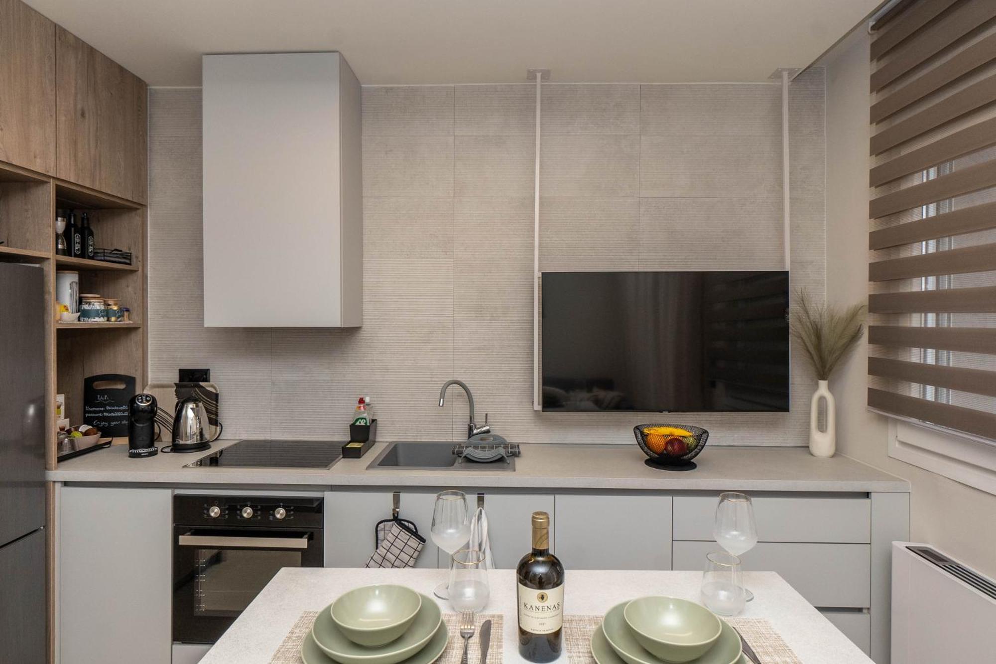 8 Blocks Apartments Alexandroupoli Bagian luar foto